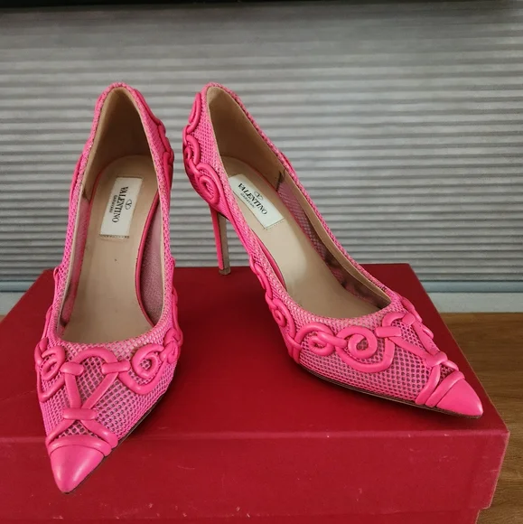 Valentino Garavani shoes 37